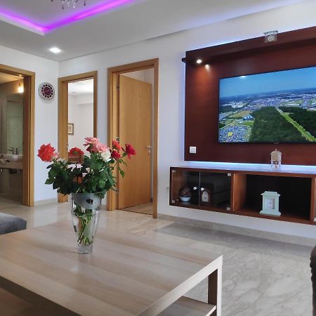 La Marina Luxury Apartment Fully Furnished Free Wifi, High Standard Residence, Amazing Prime Location Close To Restaurants, Transport, Beach And Bouregreg River Salé Dış mekan fotoğraf