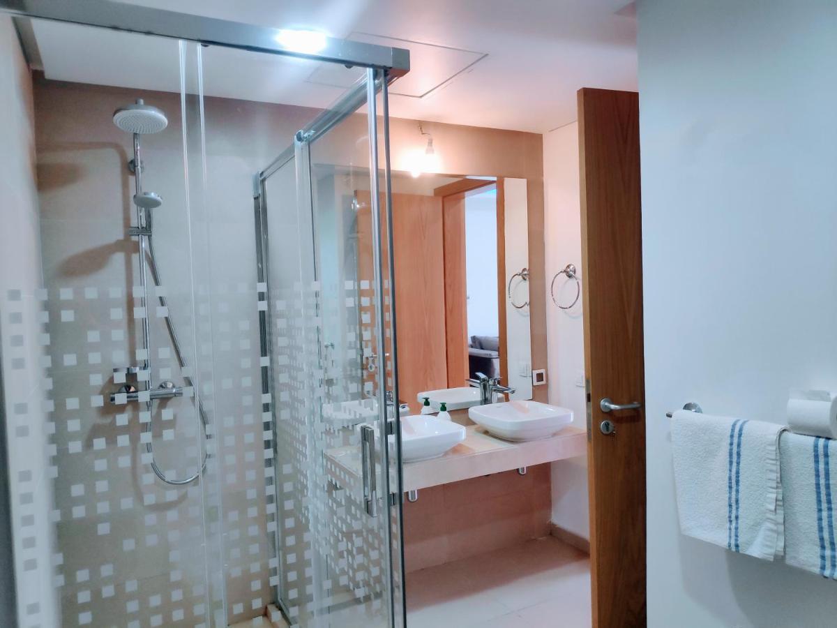 La Marina Luxury Apartment Fully Furnished Free Wifi, High Standard Residence, Amazing Prime Location Close To Restaurants, Transport, Beach And Bouregreg River Salé Dış mekan fotoğraf