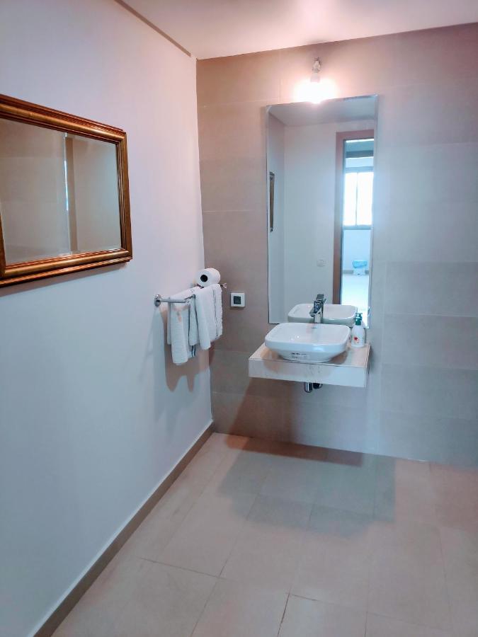 La Marina Luxury Apartment Fully Furnished Free Wifi, High Standard Residence, Amazing Prime Location Close To Restaurants, Transport, Beach And Bouregreg River Salé Dış mekan fotoğraf