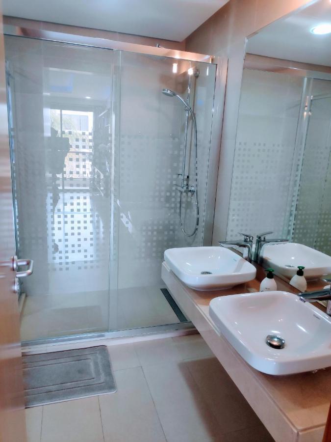 La Marina Luxury Apartment Fully Furnished Free Wifi, High Standard Residence, Amazing Prime Location Close To Restaurants, Transport, Beach And Bouregreg River Salé Dış mekan fotoğraf